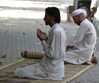 Jedna z poviností muslima během ramadánu je 5x denně se modlit